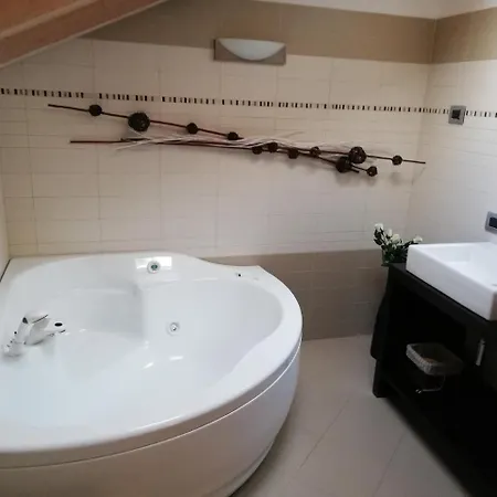Casa Di Ronchi Lodge *